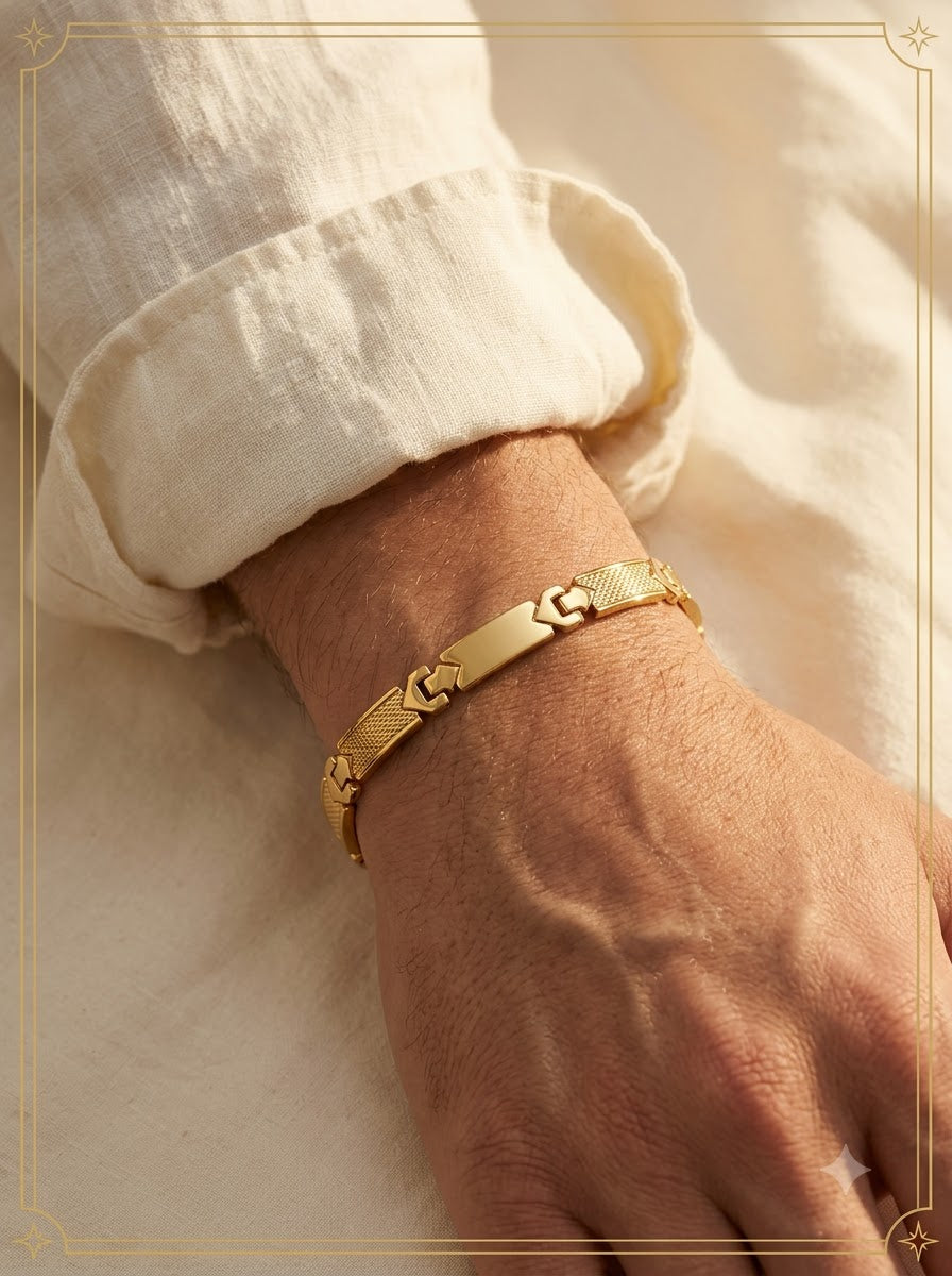 Avelia Geometric Bracelet